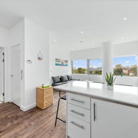 דירות קרוידון Airy 2Br Flat Delta London Dp332 מראה חיצוני תמונה